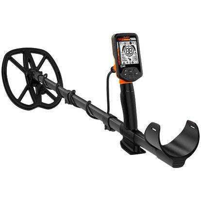 QUEST Q40 Metal Detector with 11